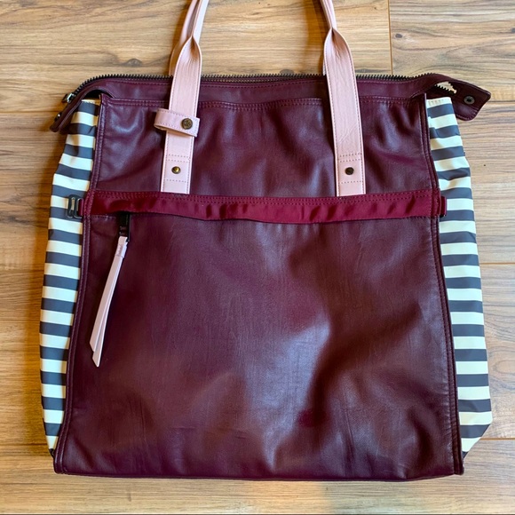 lululemon athletica Handbags - Lululemon Follow Your Bliss Bag